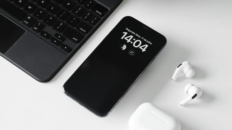 Elevate Your Mobile Experience with Premium Accessories from Techsaura